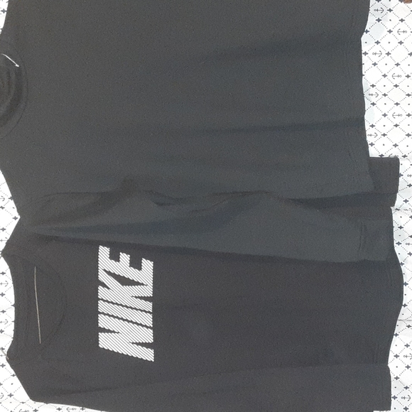 Nike Other - Boys 2pc like lot 12/14